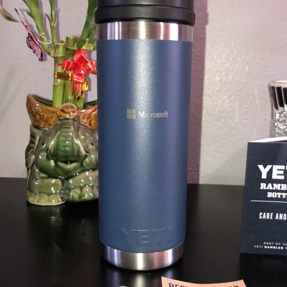 18oz Yeti Rambler Bottle. - Picture 7 of 10